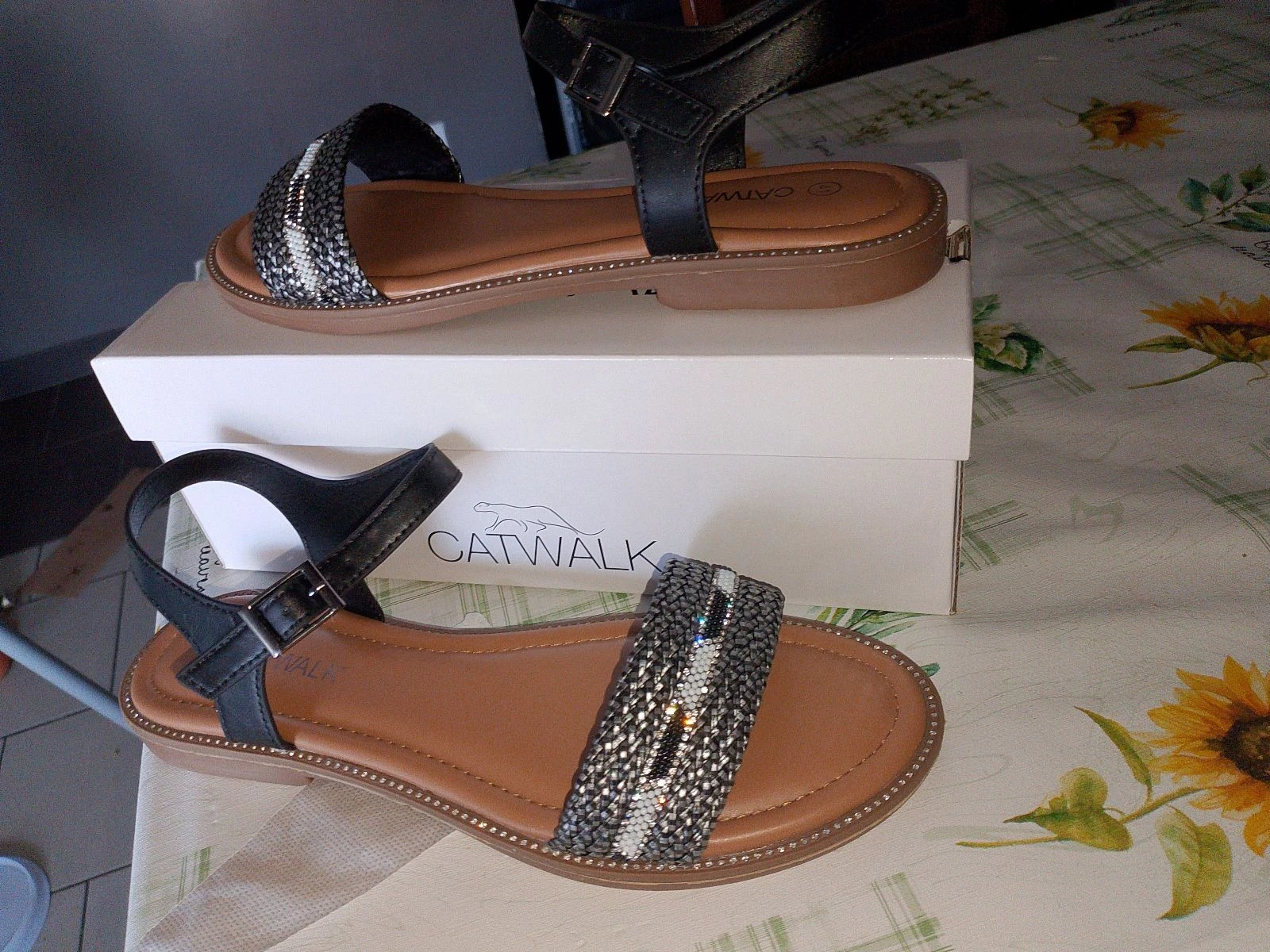 Sandalias negras con tiras trenzadas Catwalk - T. 41 – photo 4